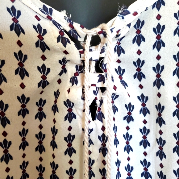 Ardene Putnick Blouse - Picture 2 of 4